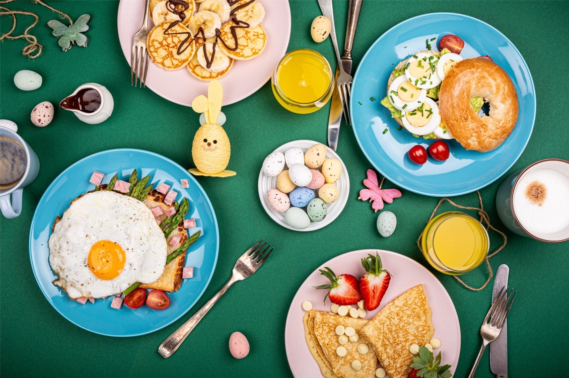 A photo of a breakfast meal with easter decorations